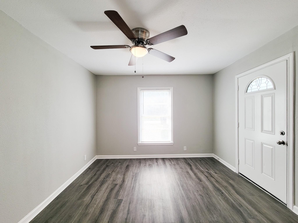3923 Zephyr Street - Photo 7