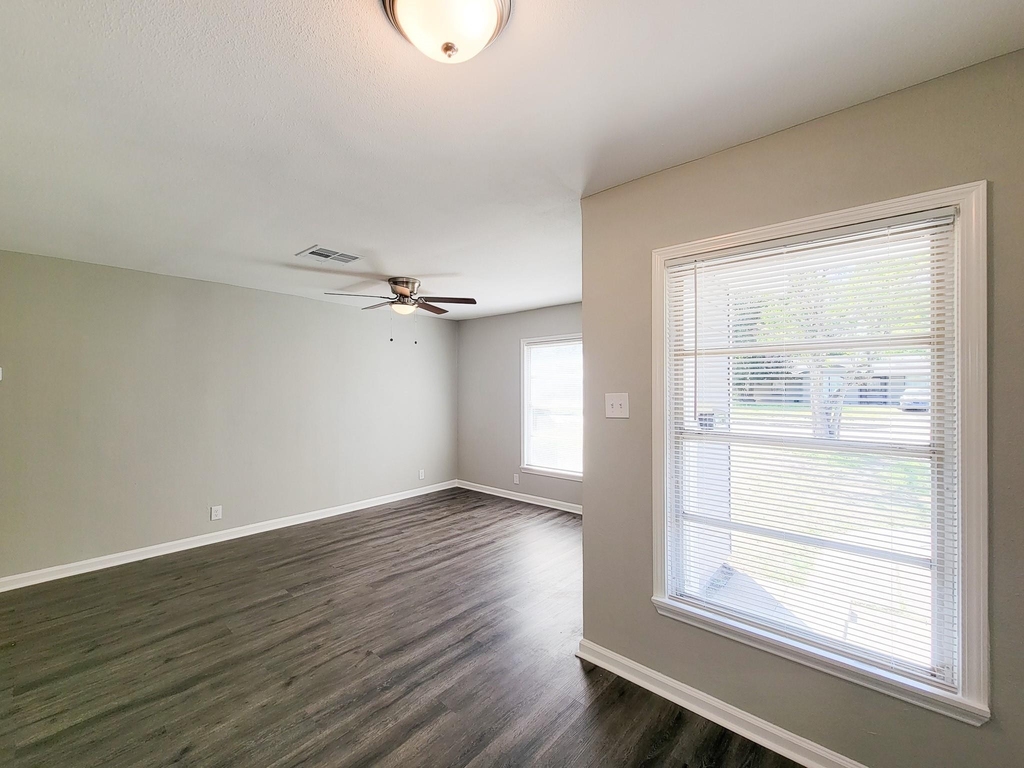 3923 Zephyr Street - Photo 10