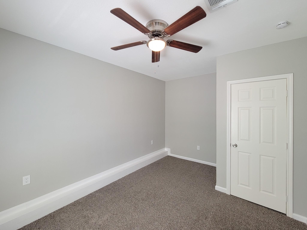 3923 Zephyr Street - Photo 21