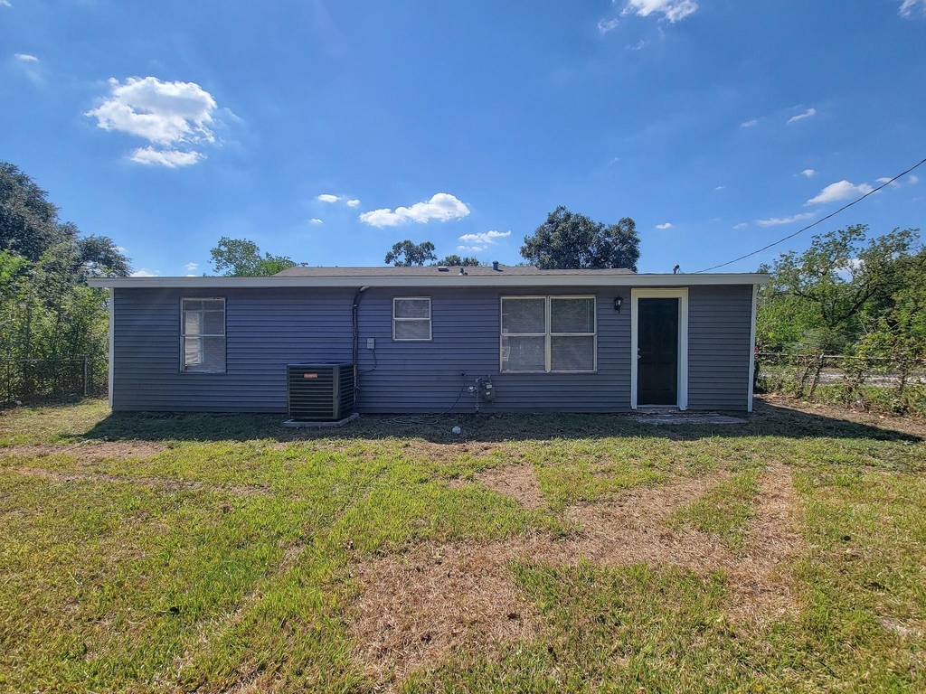 3923 Zephyr Street - Photo 36