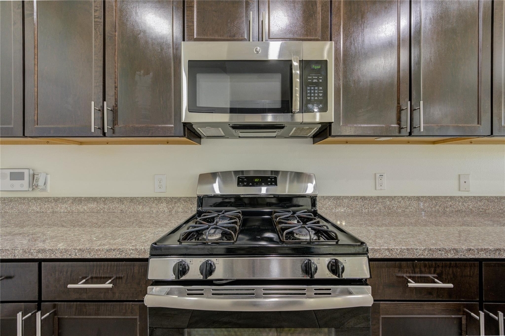 17021 Wilthorne Gardens Court - Photo 13