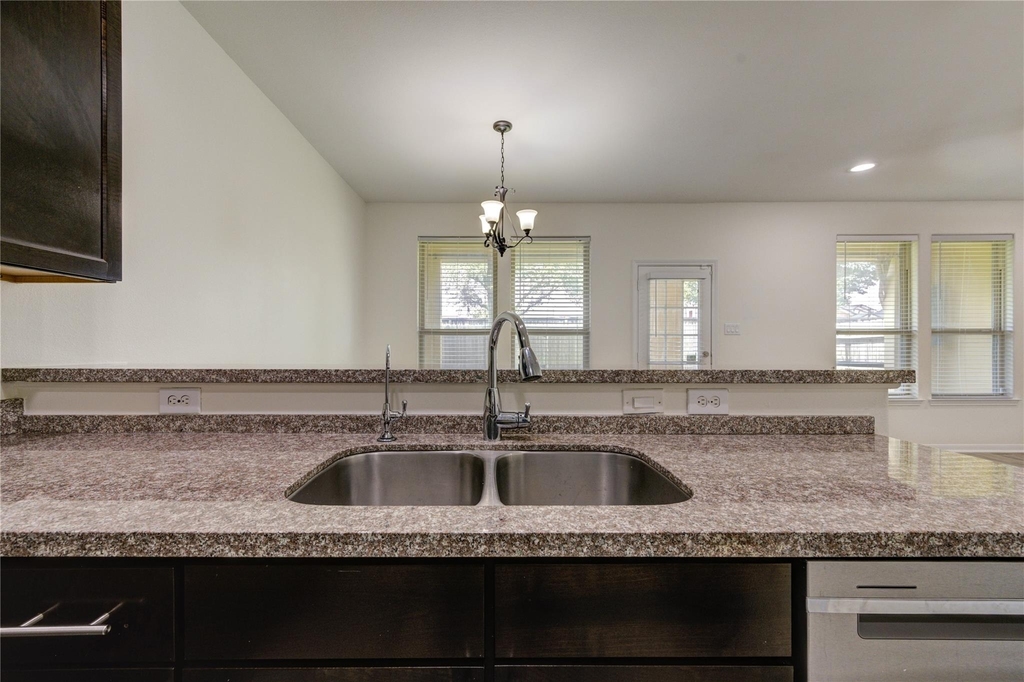 17021 Wilthorne Gardens Court - Photo 11