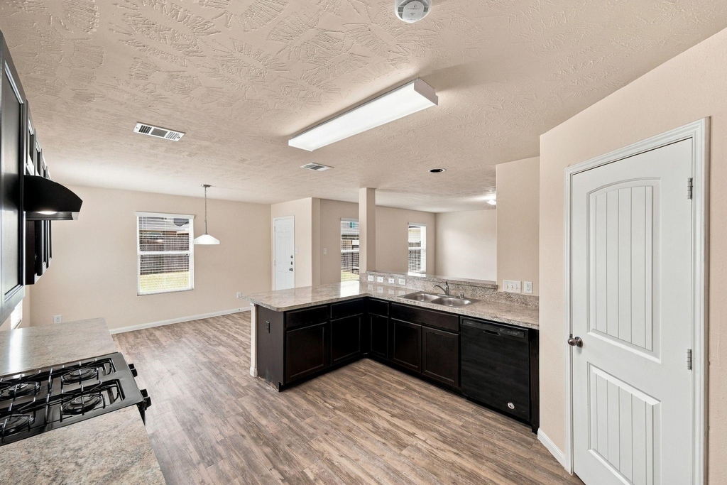 3307 Lake Como Court - Photo 8