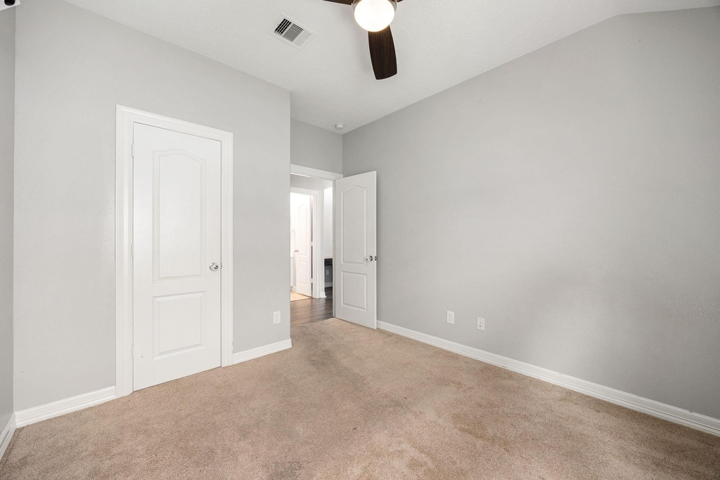 11010 Starling Creek Drive - Photo 33