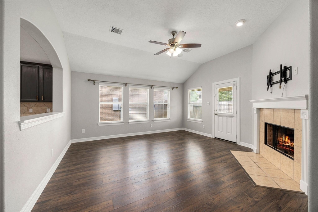 11010 Starling Creek Drive - Photo 18