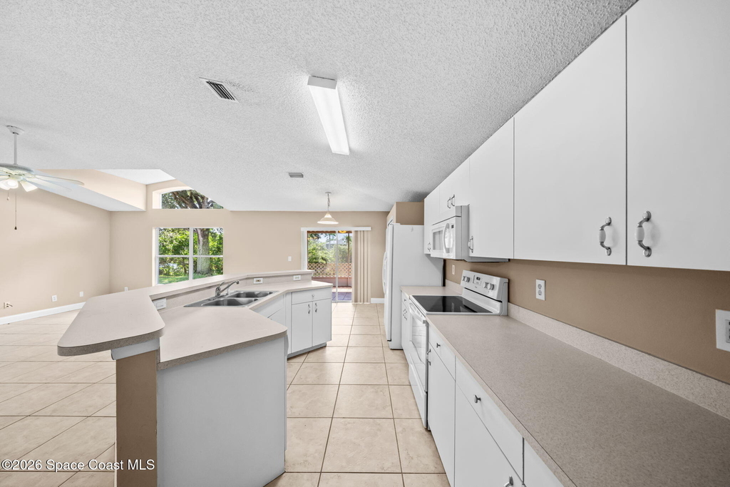 2067 Deercroft Drive - Photo 11