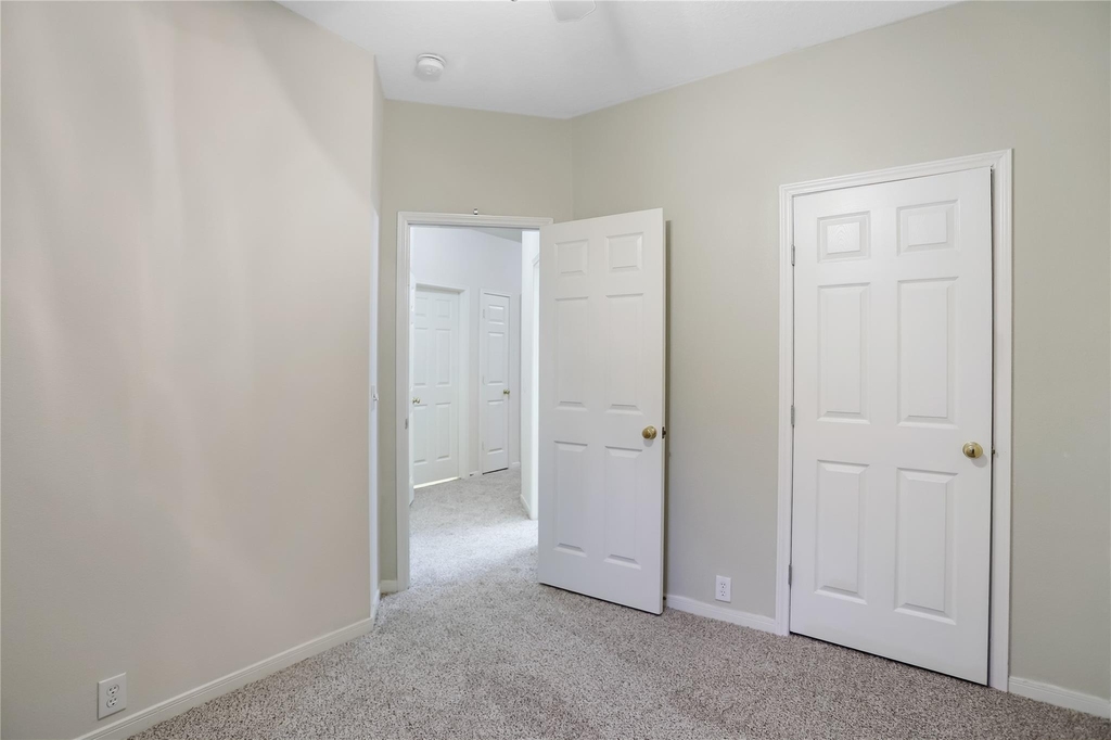 1343 Summer Terrace Drive - Photo 27
