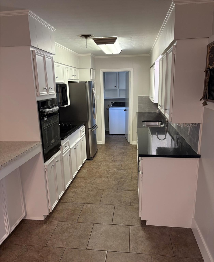 1713 Glenview Lane - Photo 3
