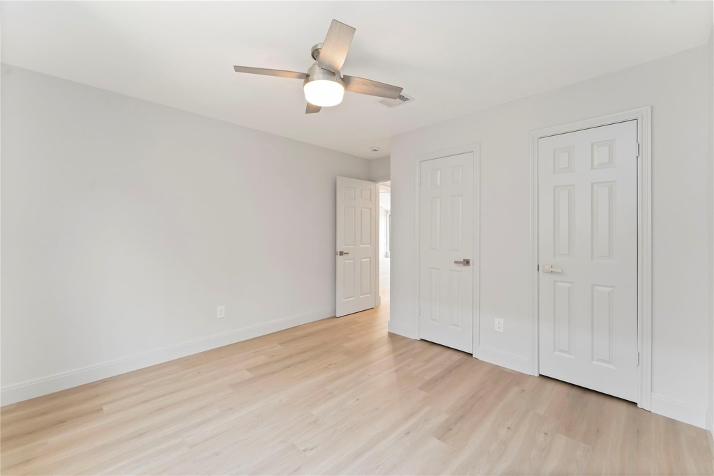 14147 Hillvale Drive - Photo 16