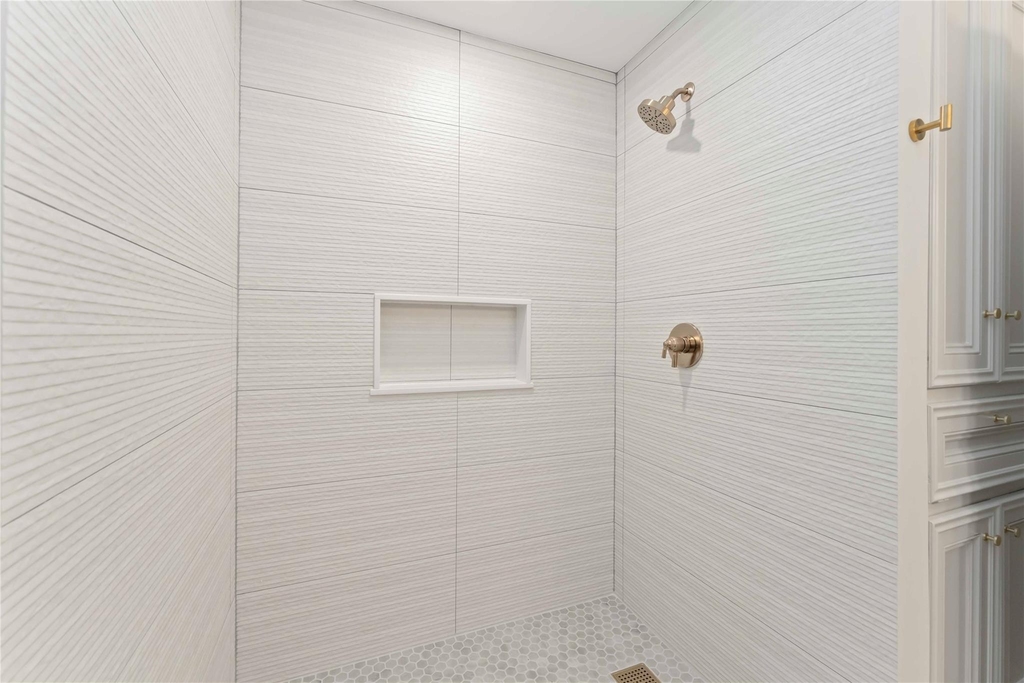 14147 Hillvale Drive - Photo 25