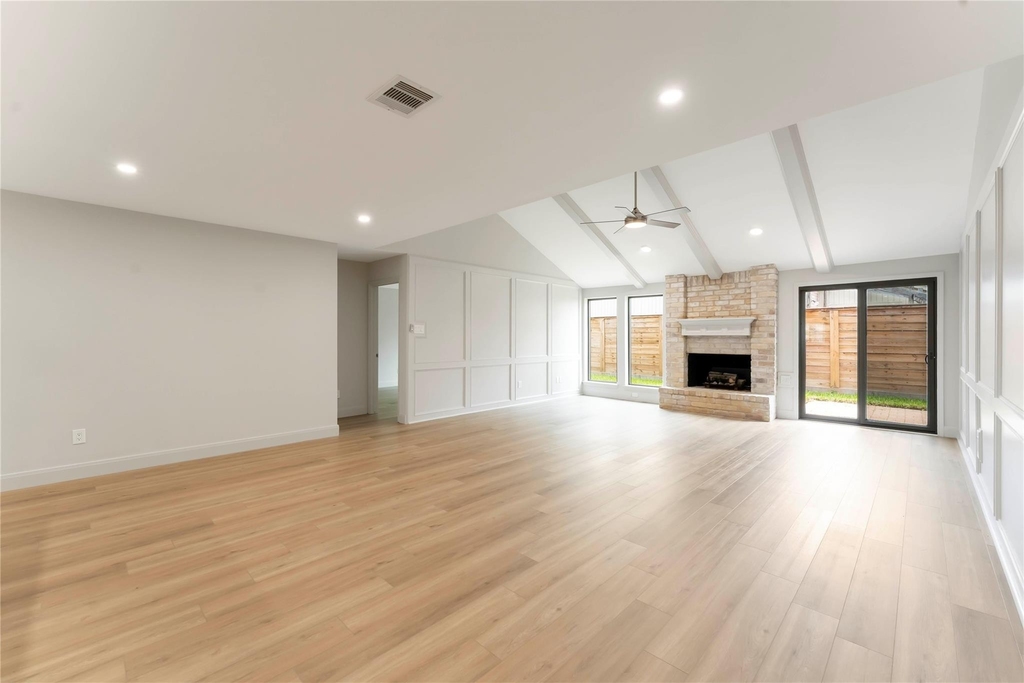 14147 Hillvale Drive - Photo 5