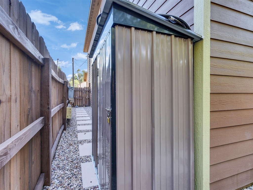 16984 W Juneau - Photo 34