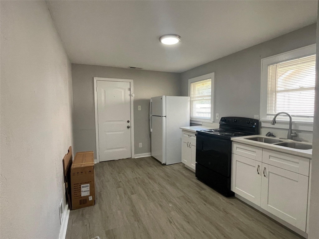 904 Fields Street - Photo 5
