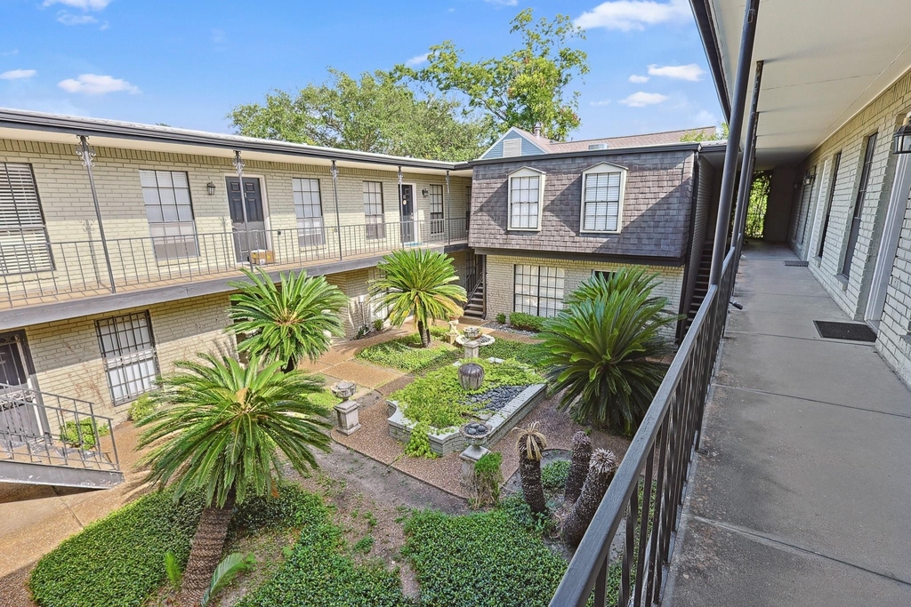 3402 Garrott Street - Photo 12