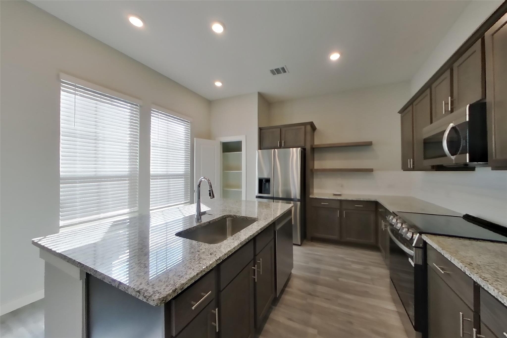 22818 Terrazzo Drive - Photo 3