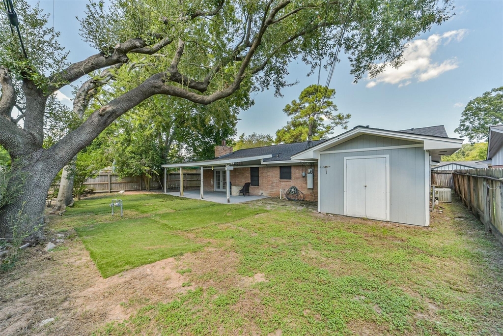 8711 Birdwood Road - Photo 18