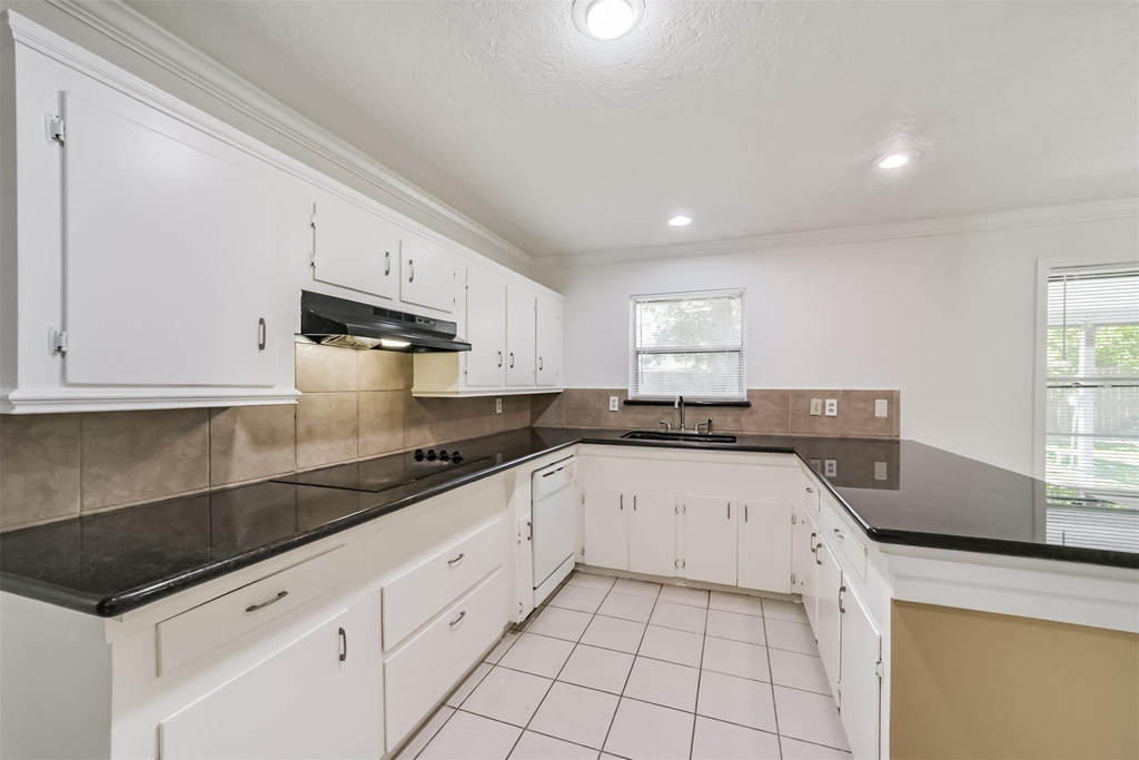 8711 Birdwood Road - Photo 16