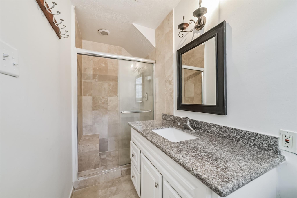 8711 Birdwood Road - Photo 7