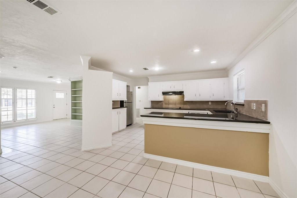 8711 Birdwood Road - Photo 13