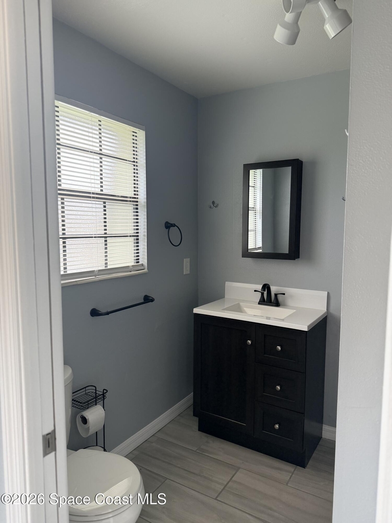 1300 Arlington Lane Ne - Photo 11