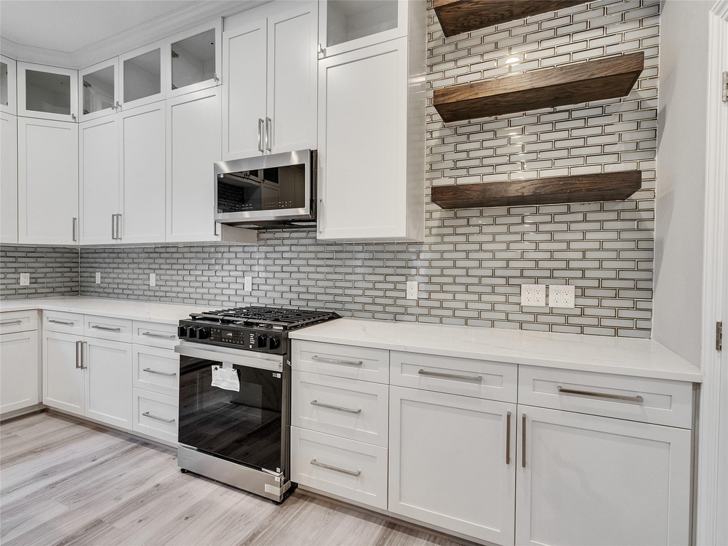 1122 W 16th Street - Photo 21