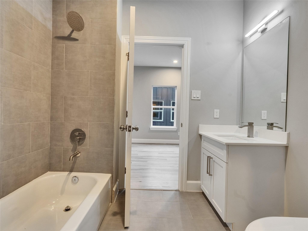 1122 W 16th Street - Photo 28