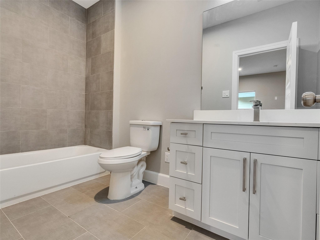 1122 W 16th Street - Photo 6