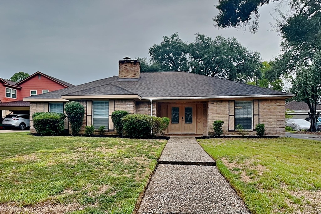 18014 Winsford Drive - Photo 0