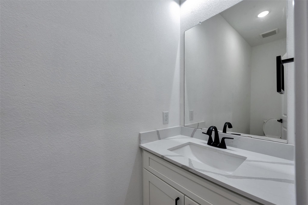 8328 Corinth Street - Photo 24