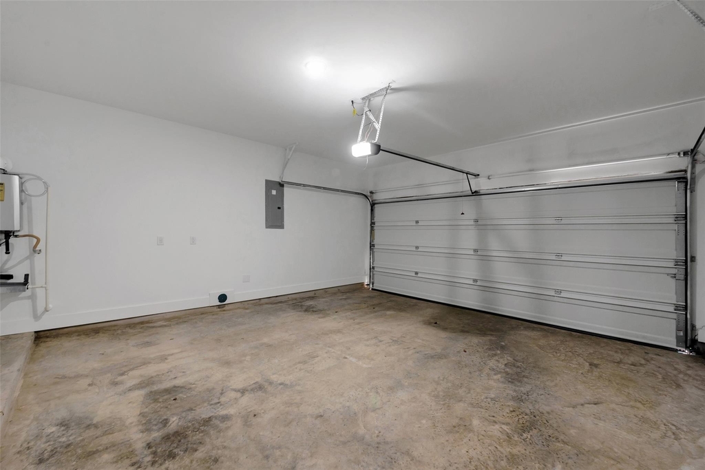 8328 Corinth Street - Photo 34
