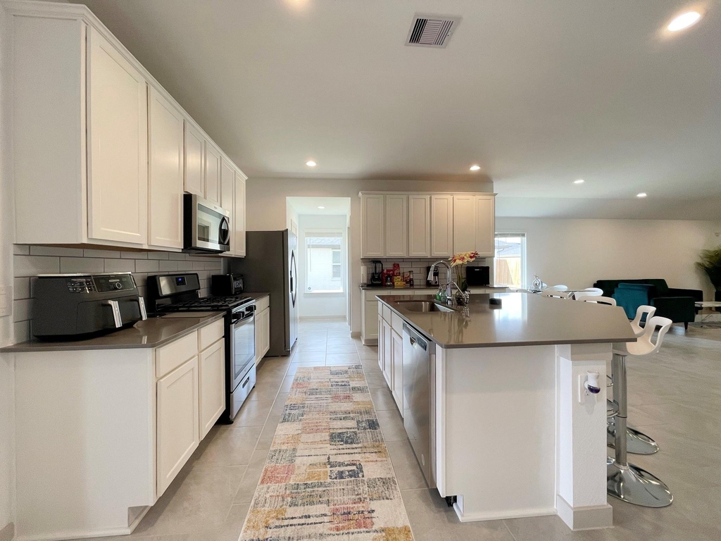 3902 Itzle Island Court - Photo 17