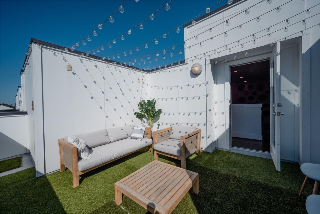 2826 Clay Street - Photo 7