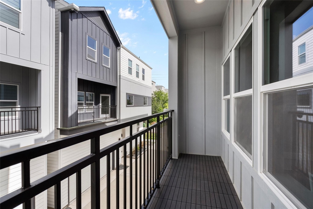 1122 W 16th Street - Photo 28