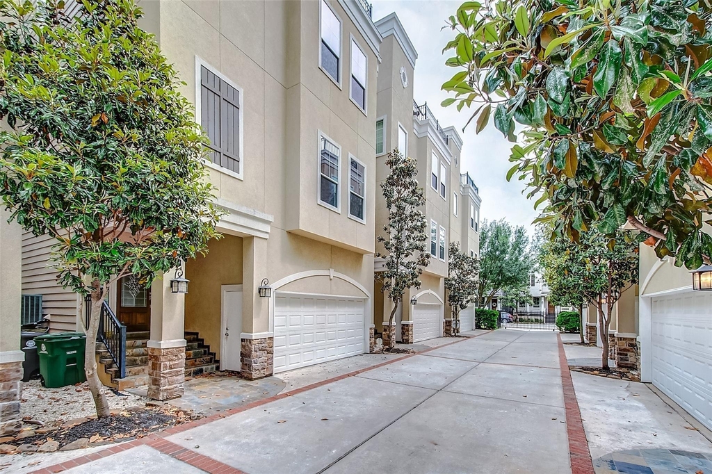 1213 W 15th 1/2 Street - Photo 3
