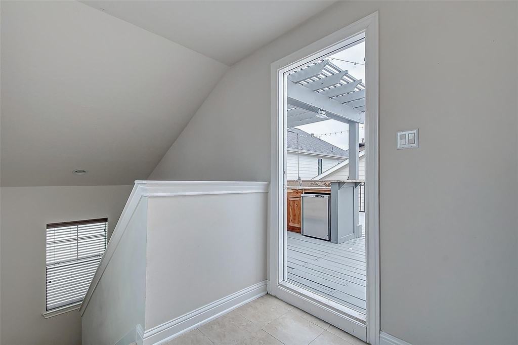 1213 W 15th 1/2 Street - Photo 41