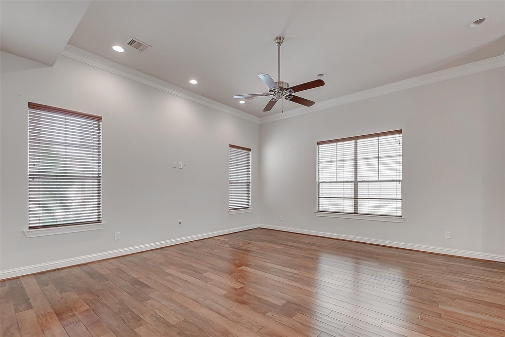 1213 W 15th 1/2 Street - Photo 16