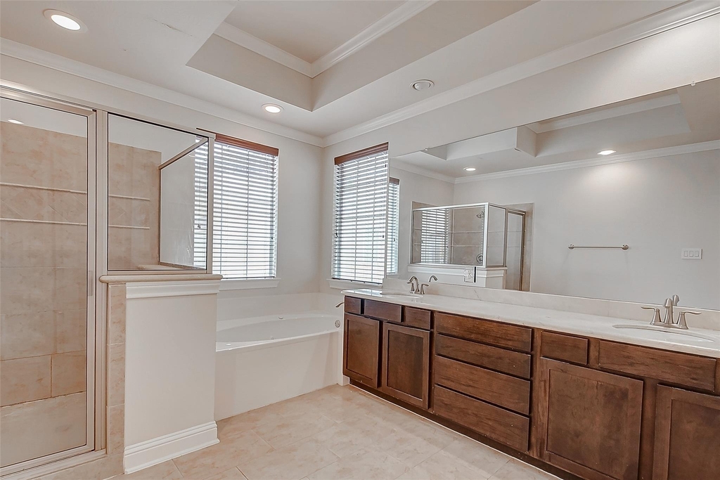 1213 W 15th 1/2 Street - Photo 37