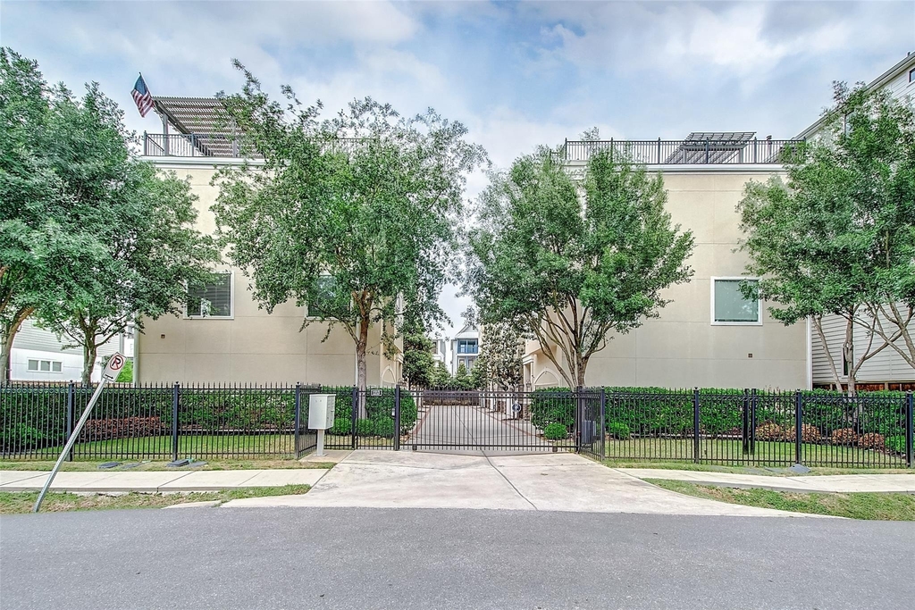 1213 W 15th 1/2 Street - Photo 1