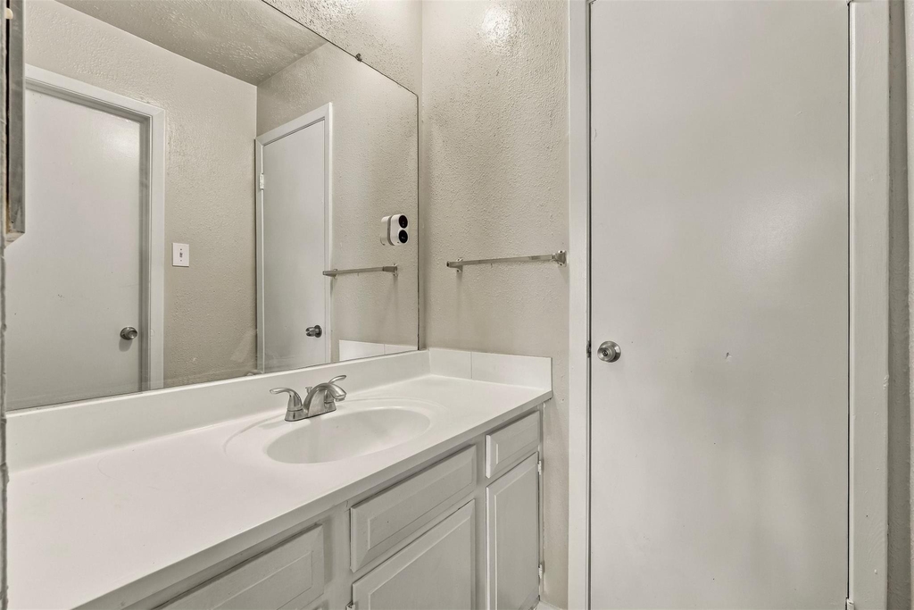 4530 Enchantedgate Drive - Photo 15
