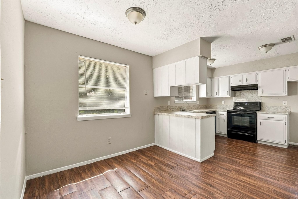 4530 Enchantedgate Drive - Photo 8