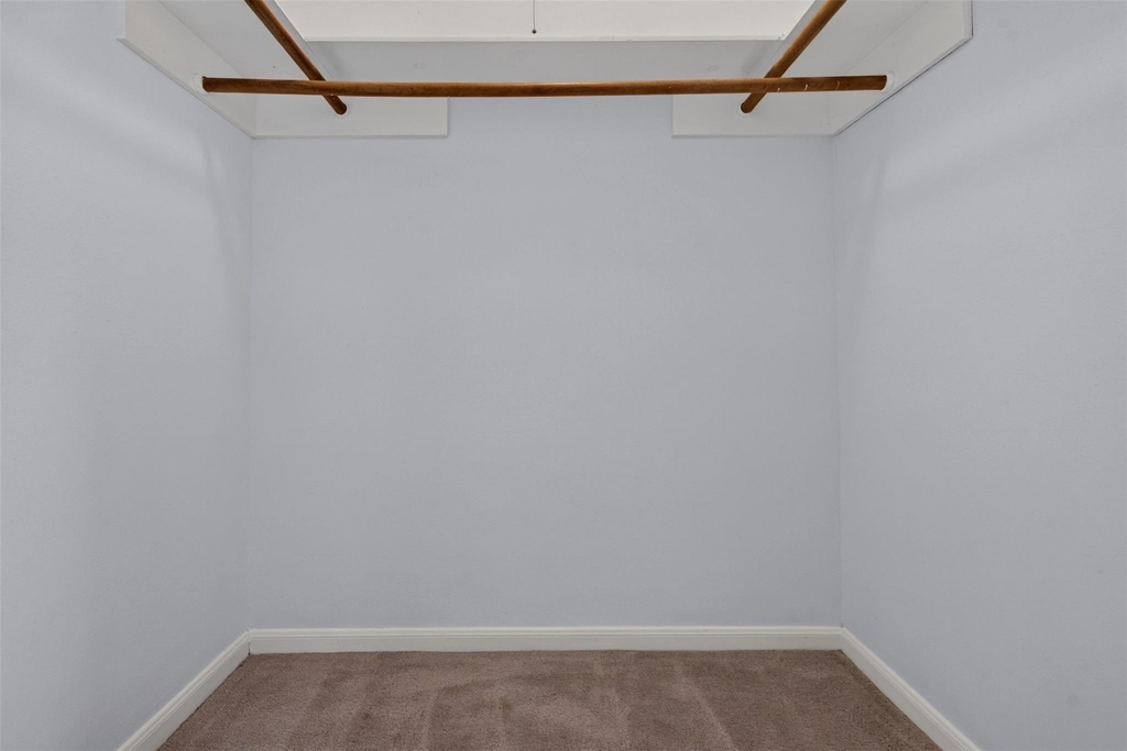 700 Thicket Lane - Photo 17