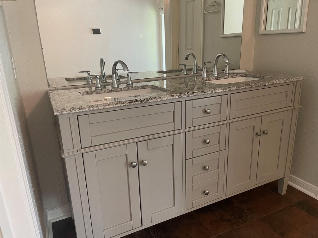 6943 Foxhurst Lane - Photo 8