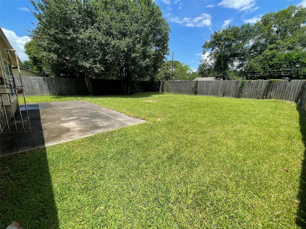 6943 Foxhurst Lane - Photo 10