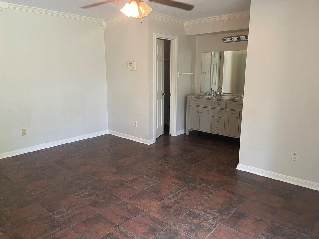 6943 Foxhurst Lane - Photo 7