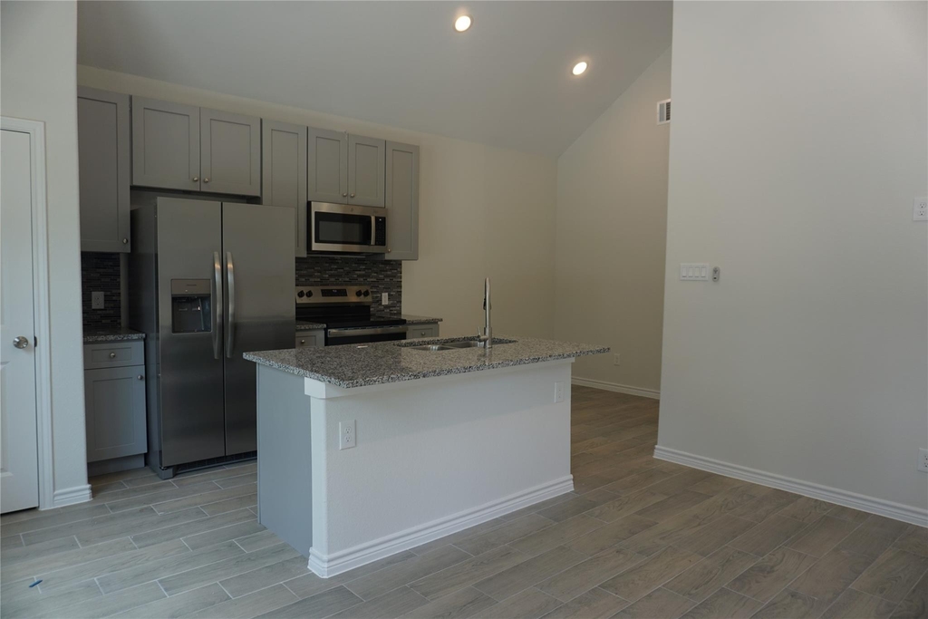 9826 Arbor Oaks - Photo 1