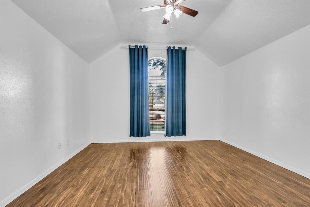 15331 Goodman Street - Photo 11