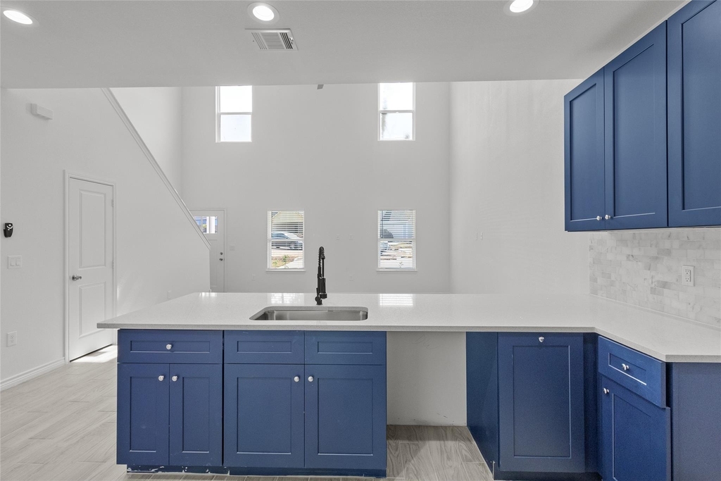 760 Juneau Court - Photo 11