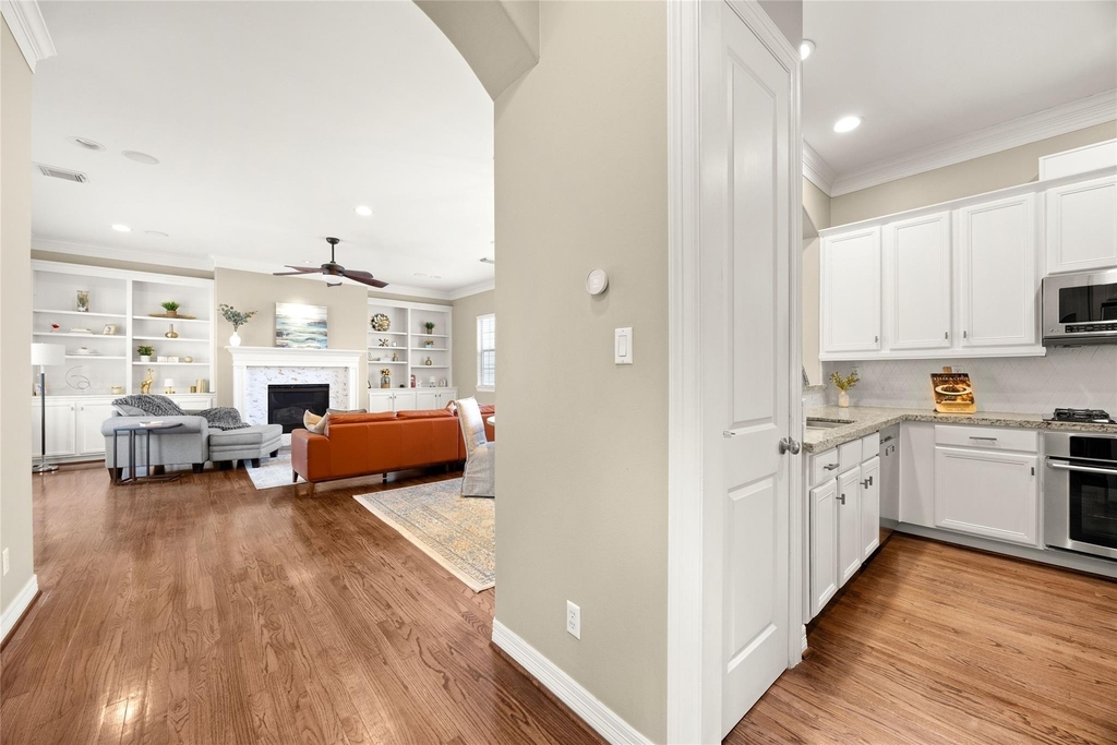 1514 Birdsall Street - Photo 4