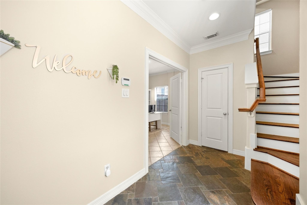 1514 Birdsall Street - Photo 1