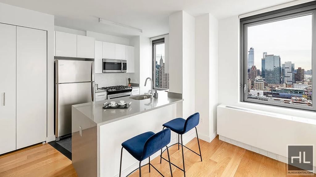 West 57th Street - Photo 0